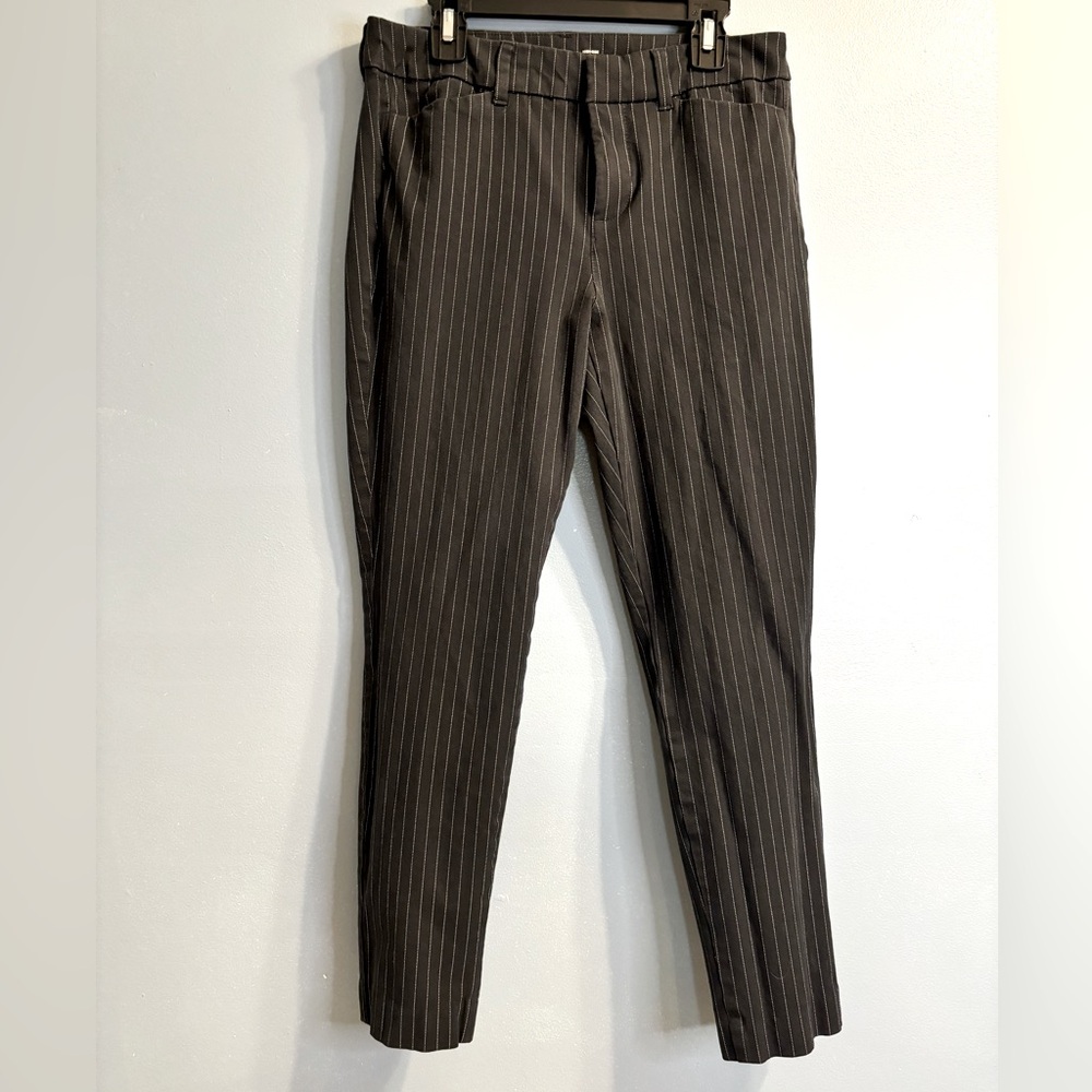 Old Navy high-rise Pixie Pants